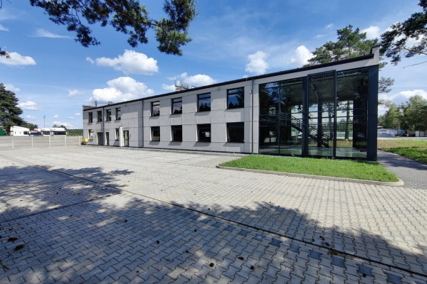 powiat Kielce, Kielce, Nowoczesna hala z biurem przy trasie ekspresowej