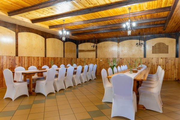 Wygnanka, Anielki, Wyjątkowe siedlisko z salą weselną i domem