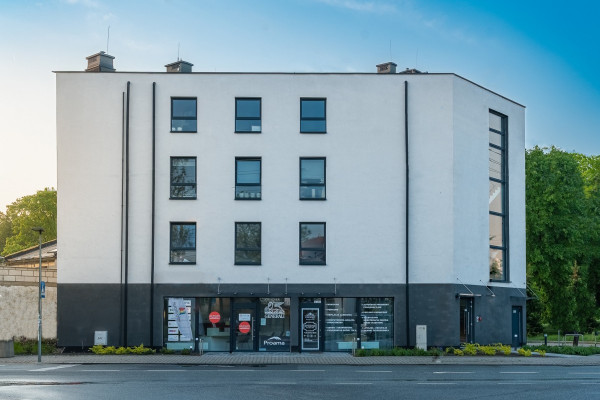 Warszawa, Ursus, Malinowa, Miejsce na reklamę na biurowcu