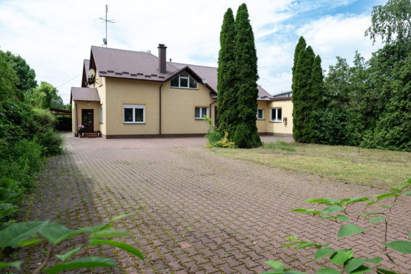 Nisko, Warchoły, Rzemieślnicza, Budynek mieszkalny - usługowo/socjalny, Nisko