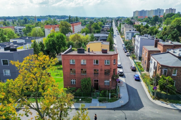 powiat Mysłowice, Mysłowice, Armii Krajowej, Kamienica w sercu Mysłowic