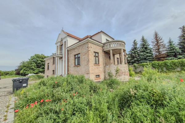 powiat będziński, Będzin, Kazimierza Promyka, Imponujący dworek w Będzinie