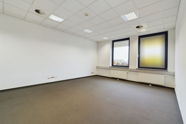 Wrocław, Fabryczna, Lokal biurowy/ dobra lokalizacja/ 79 m2